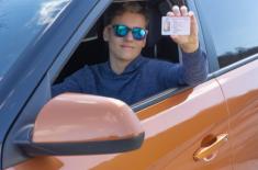 System automatycznie zawiesza prawo jazdy, a oddaje ręcznie za 50 groszy