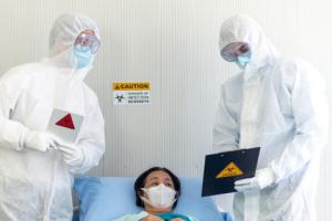 Szpital za pacjenta z Covid-19 ma otrzymać "premię" - zapowiada minister zdrowia