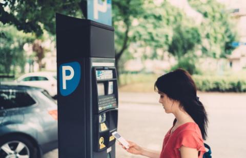 UOKiK: Wiele aplikacji do płatnego parkowania z korzyścią dla konsumentów