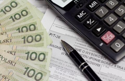 Wrzutka w ustawie o dodatku węglowym uniemożliwi dochodzenie dotacji oświatowych