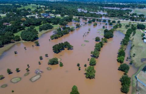Mapy zagrożenia powodziowego mają pomóc samorządom w walce z kataklizmem