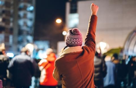 Kobiety blokujące marsz narodowców nie zostały uniewinnione przez Sąd Najwyższy