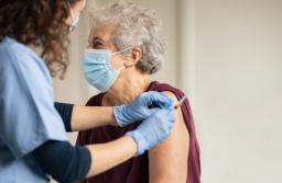 Szczepienia na grypę w blisko czterech tysiącach punktów - informuje NFZ