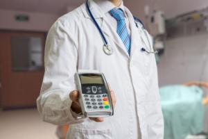 Gospodarstwa domowe wydały 30 mld zł na zdrowie w 2020 r.  - wynika z danych GUS