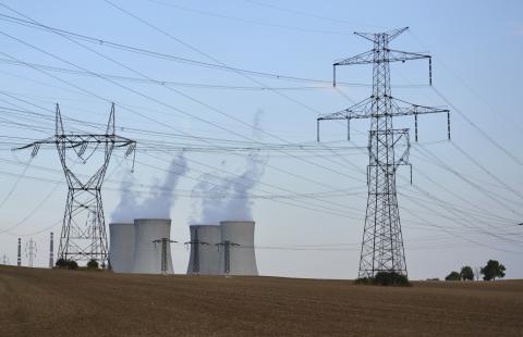 Sejm zamraża ceny prądu dla małych firm i podmiotów wrażliwych