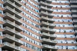 100 tys. mieszkań w stolicy bez prawa do gruntu - jest projekt, jak to zmienić