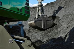 Sześć podmiotów będzie sprzedawało węgiel samorządom