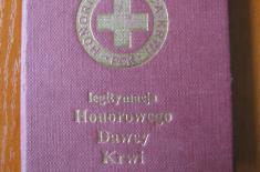 Uprawnienia dawców krwi tylko na papierze - to otwarta droga do wyłudzeń