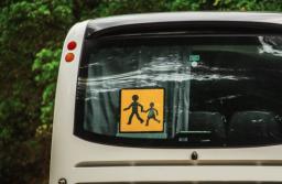 Szkolne autobusy mają walczyć z wykluczeniem komunikacyjnym, ale skutek niepewny