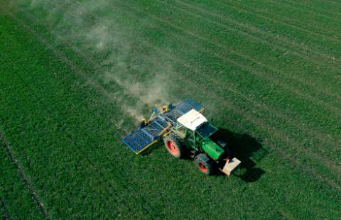 Rolnicy przedsiębiorcy i "obszarnicy" dostaną dodatek do emerytury za każdy rok opłacania składki