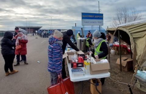 Uchodźca wypełni ankietę, by z powodów humanitarnych nie płacić za nocleg i jedzenie
