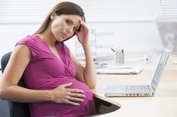 Prawa kobiet w pracy w okresie ciąży i macierzyństwa pod szczególną ochroną