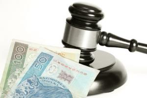 Sędziowie i prokuratorzy wygrywają w sądach - pierwsze wyroki kwestionujące zamrożenie wynagrodzeń