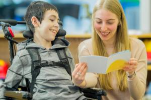 Świadczenie wspierające dla osoby z niepełnosprawnością, albo pielęgnacyjne dla opiekuna - opublikowano projekt