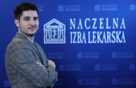 Kosikowski: Problemy psychiczne lekarza to temat tabu