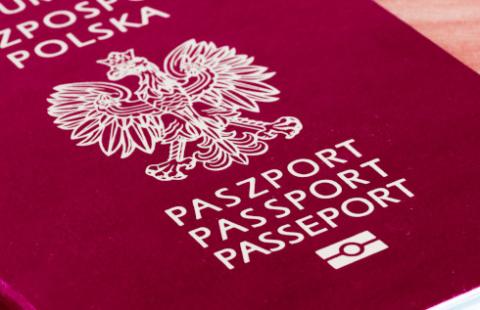 Rodzic nie zgadza się na paszport dla dziecka - "ratunkiem" sąd