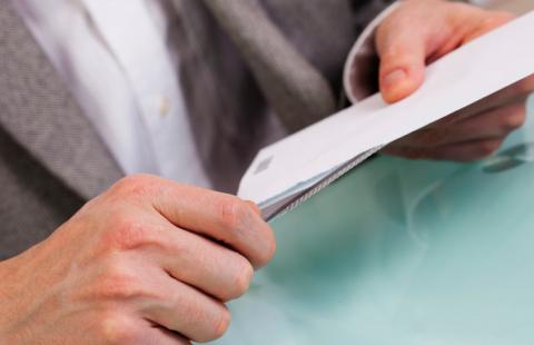 UODO: Sposób postępowania z korespondencją do radnych najlepiej określić w statucie gminy