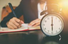 Doba pracownicza w ruchomym rozkładzie czasu pracy pozwala na elastyczność