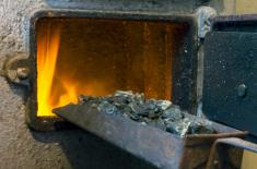 Kto nie pali w piecu, ten zapłaci mniej za śmieci - komisja wraca z pomysłem