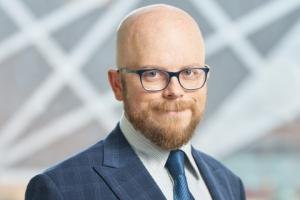 Decyzja KE w sprawie zapewnienia odpowiedzialności poziomu ochrony danych między UE a USA - co oznacza dla biznesu?