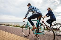 Jazda bez kasku nie musi skutkować niższym odszkodowaniem dla cyklisty