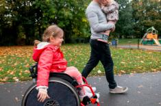 Rolnik otrzyma „nowe” świadczenie pielęgnacyjne, nie rezygnując z gospodarstwa