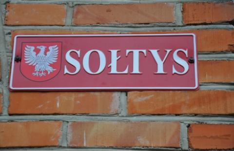 Skargę na odmowę wypłaty świadczenia sołeckiego rozpozna sąd w Warszawie
