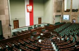 Prezydium Sejmu ukarało posła Brauna za użycie gaśnicy i zgaszenie menory