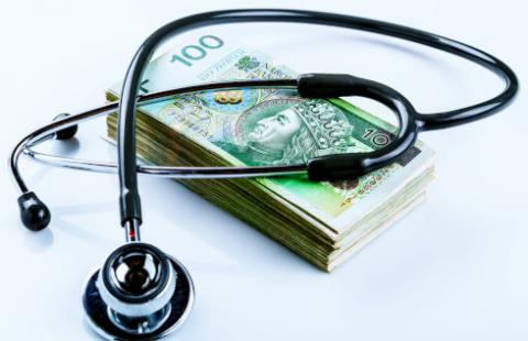 Podwyżki wynagrodzeń pochłaniają 69 proc. wzrostu nakładów na ochronę zdrowia