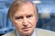 Prof. Piotrowski: Ustawa okołobudżetowa może być włączona do projektu budżetu