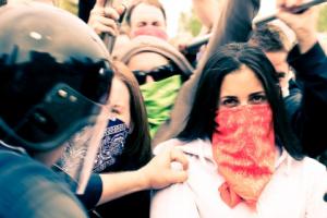 SA: Za bezprawne przetrzymanie w czasie „Strajku Kobiet” należy się 8 tys. zł