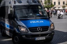 Policja nie kupuje AC dla radiowozów, więc za szkody policjanci płacą z własnej kieszeni