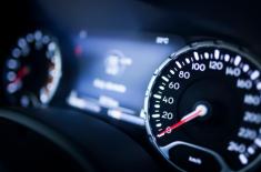 Taryfikator mandatów dla kierowców na 2024 r. - za prędkość nawet 5 tys. zł