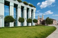 SN: Zatrudnienie byłego celnika w KAS nie pozbawia go odprawy