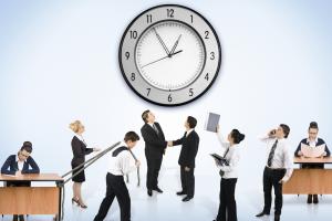 Automatyczna zmiana systemu czasu pracy możliwa w niektórych przypadkach