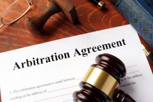 Jak Sąd Najwyższy uzasadnia postanowienie o niewykonalności klauzuli arbitrażowej