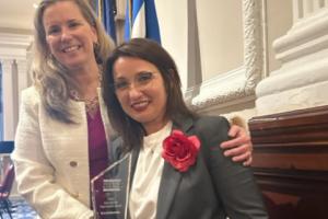 Ewa Hofmańska z nagrodą Epiq Woman Award for Justice and Advocacy