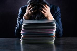 Deregulacja dla firm: Postępowanie przed KIO zdalne, kontrole krótsze