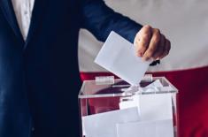 Szef PKW: Frekwencja, według stanu na godz. 17:00, wyniosła 33,17 proc.