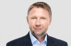 Trzech ministrów zrezygnuje z funkcji, wiceministrowie mają wziąć urlopy