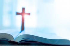 Jedna religia tygodniowo, przed lub po innych lekcjach - rozporządzenie podpisane