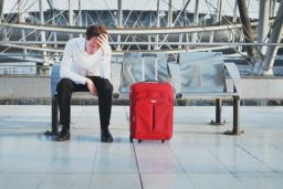 TSUE: Brak personelu lotniczego do załadunku bagażu to „nadzwyczajna okoliczność”
