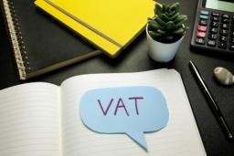 Czy powiat realizujący zadania własne jest podatnikiem VAT