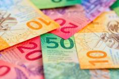 Banki wzywają frankowiczów do zwrotu kapitału kredytu i przerywają bieg przedawnienia