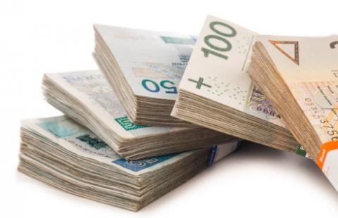 Lewiatan: Płaca minimalna nadal rośnie bardzo szybko