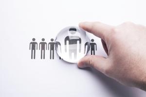 Uchylenie immunitetu członkowi Zgromadzenia Parlamentarnego Rady Europy zgodnie z procedurą