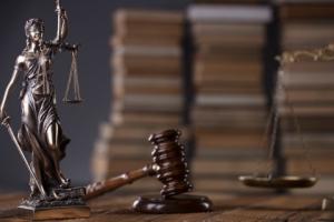 Sędziowie w stanie spoczynku wypełnią lukę po neo-sędziach?