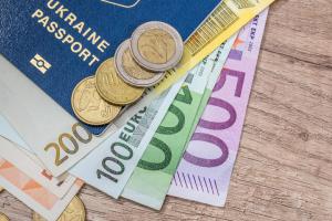 Śledztwo w sprawie wiz, korupcji i łamania procedur objęło 9 osób