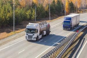 Autostrady i drogi ekspresowe płatne dla przewoźników od 1 listopada