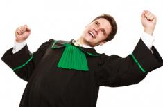 SN: Adwokat przez 5 lat zwodził klientkę, że sprawa się toczy - zapłaci karę